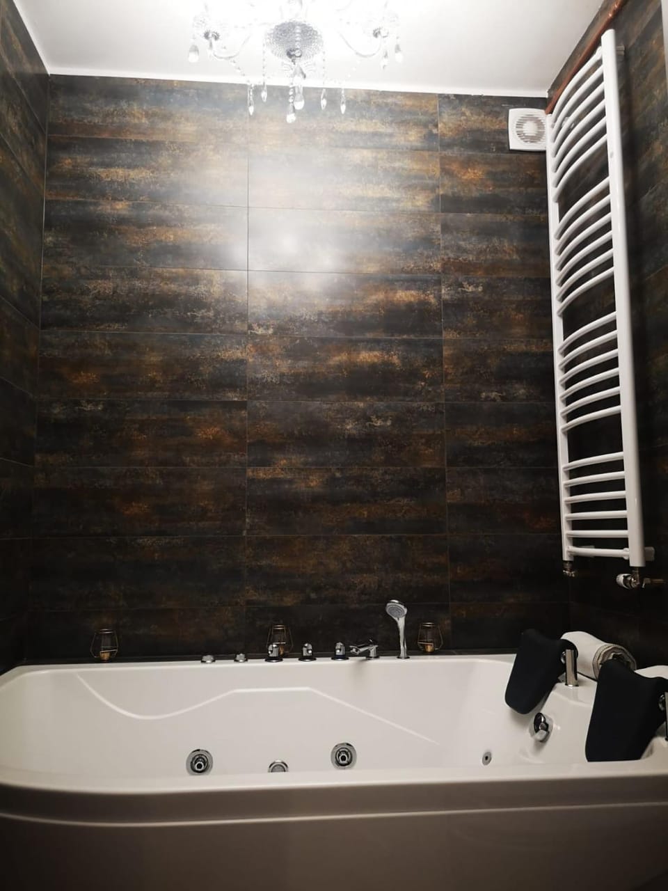 Massage, Bathroom