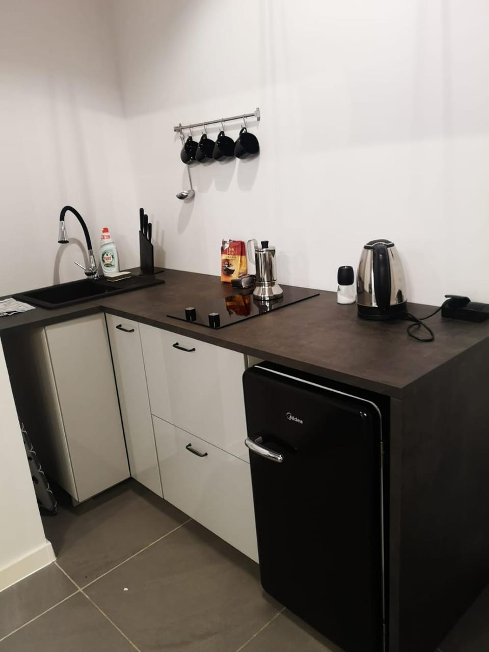 Coffee/tea facilities, Kitchen or kitchenette, pet friendly, stove