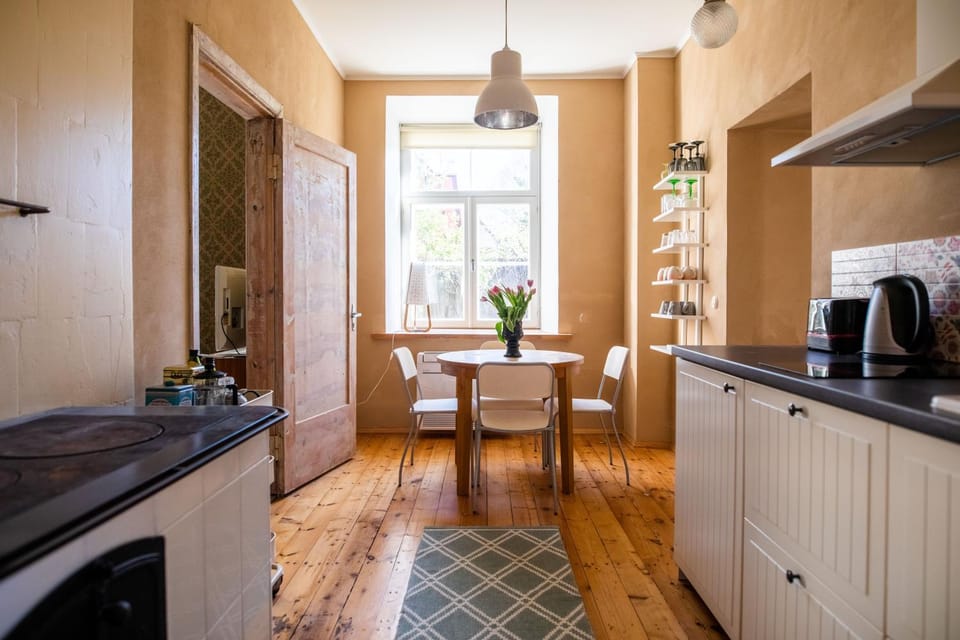 Cosy apartment with courtyard in historic building Apartment in Estonia