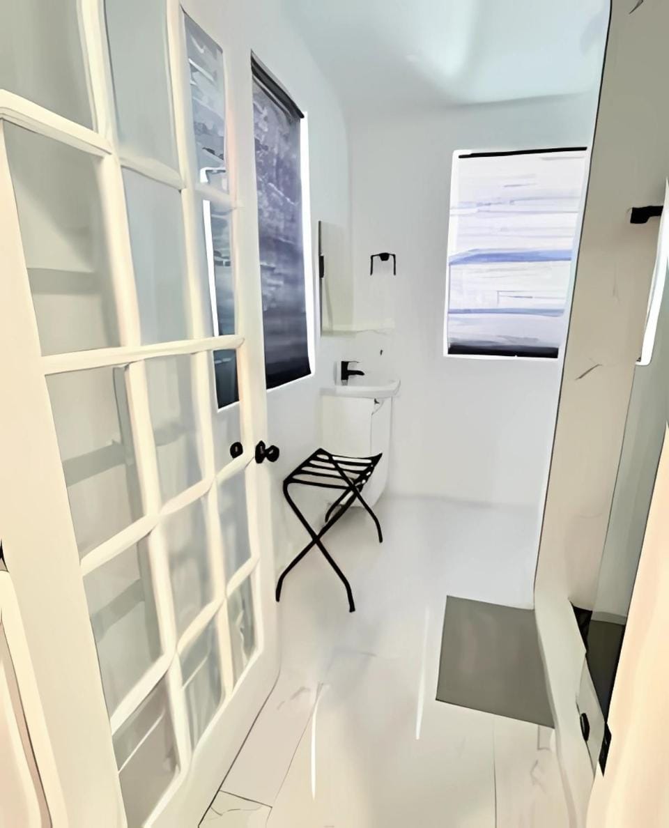 Pretty Private Room, near the Airport - Free parking - 01 Vacation rental in Miami