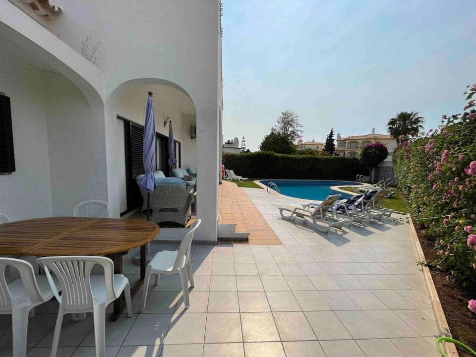 Property building, Pool view