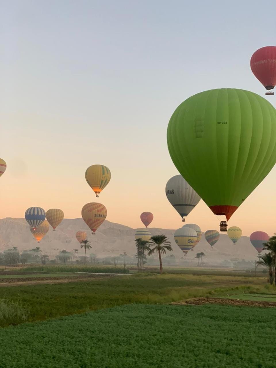 Day, People, Natural landscape, Activities, Sunrise, Sunset, group of guests