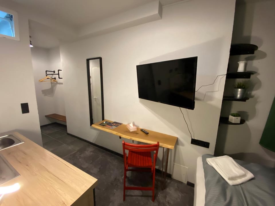 TV and multimedia, Bedroom