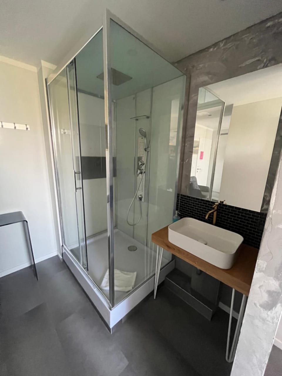 Shower, Bathroom