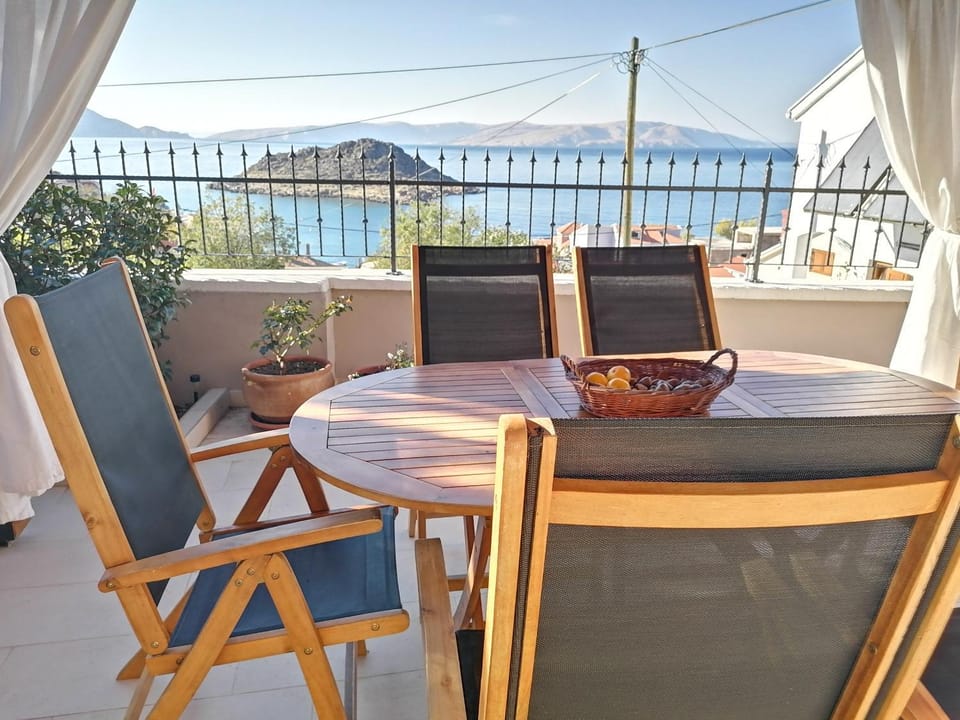 Stylish holiday home Lorena House in Lika-Senj County