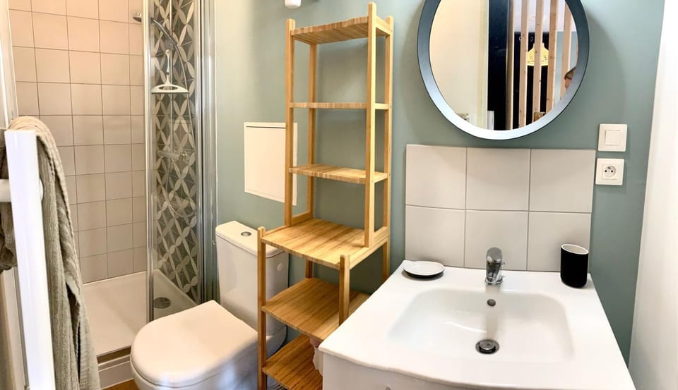 Shower, Bathroom