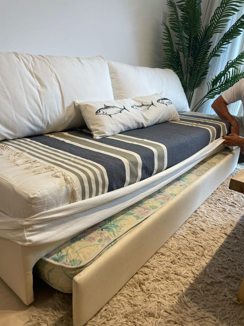 Bed, Living room, Seating area