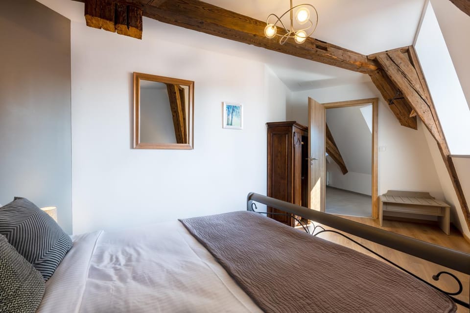 Bed, Photo of the whole room, Bedroom, wardrobe