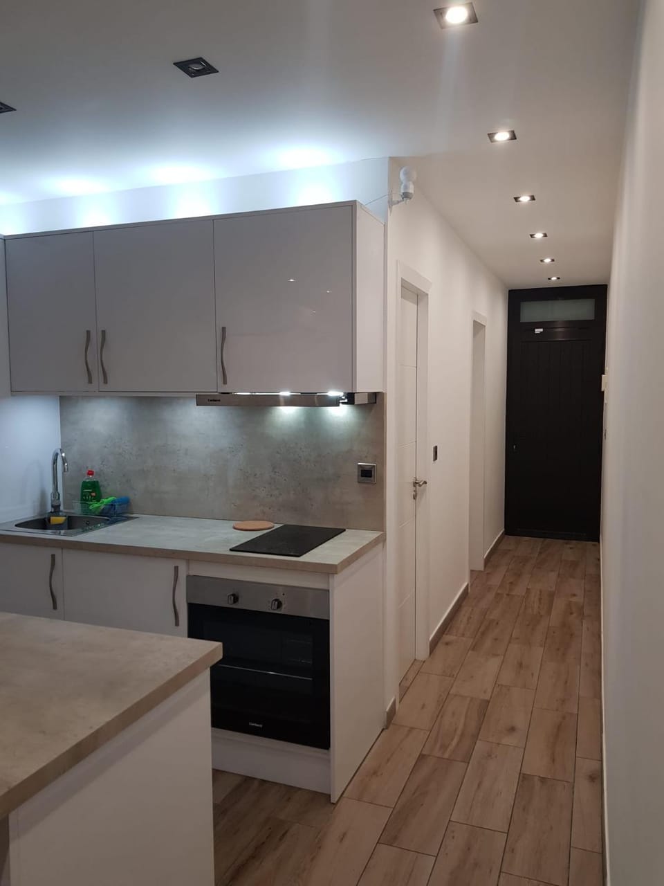 pet friendly, kitchen