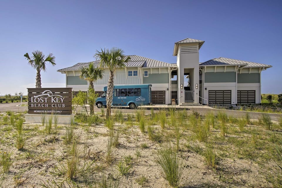 'The Beachcomber' Escape w/ Club Amenities! House in Perdido Key