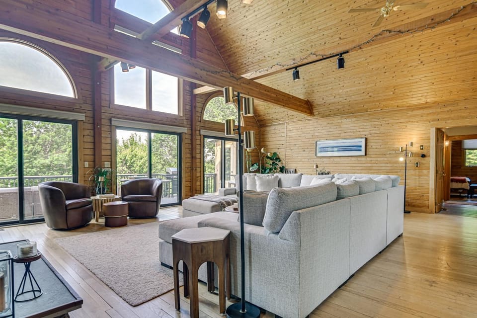 Elegant & Quiet Maine Escape w/ Sauna & Deck House in Harrison