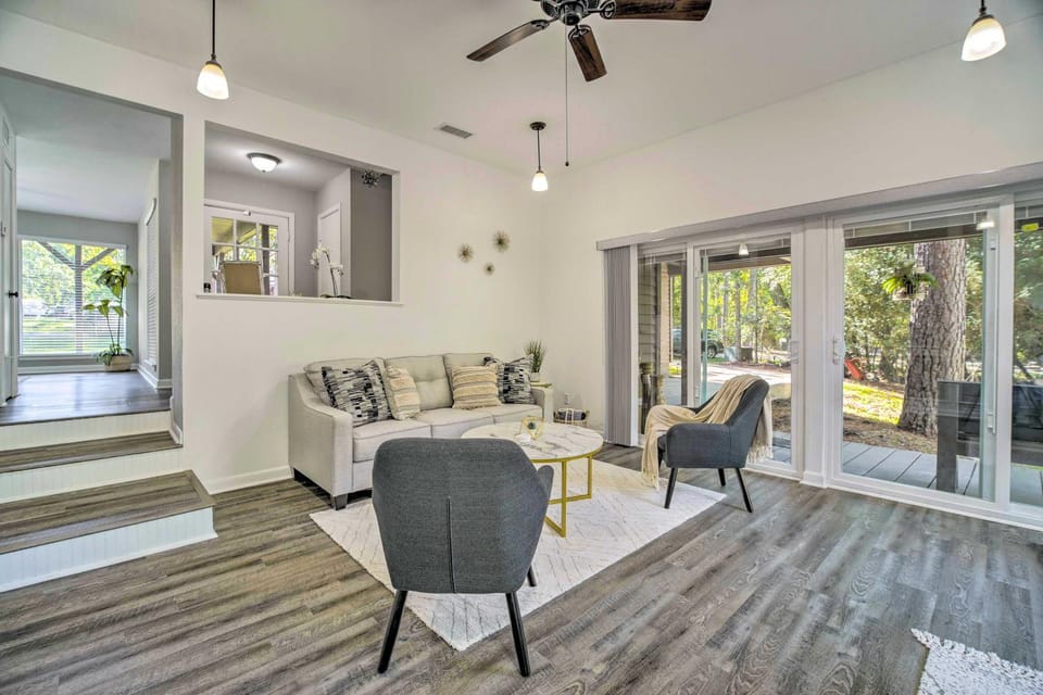 Coldspring Cottage < 1 Mi to Lake Livingston! House in Lake Livingston