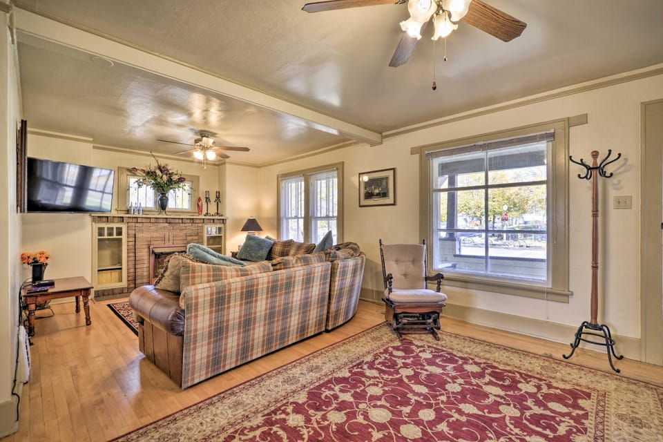 Charming Montana Home with Grill 6 Mi to Lake Elmo! House in Billings