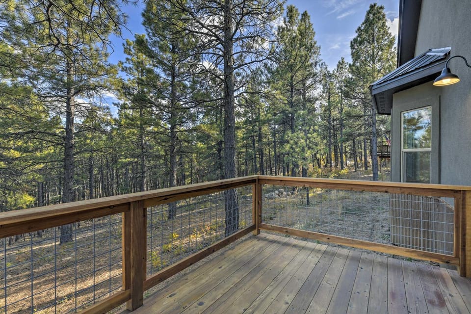 Pagosa Springs Retreat ~ 6 Miles to Hot Springs! House in Colorado