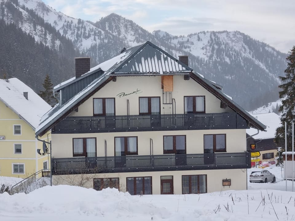 Property building, Day, Natural landscape, Winter, Mountain view, Parking