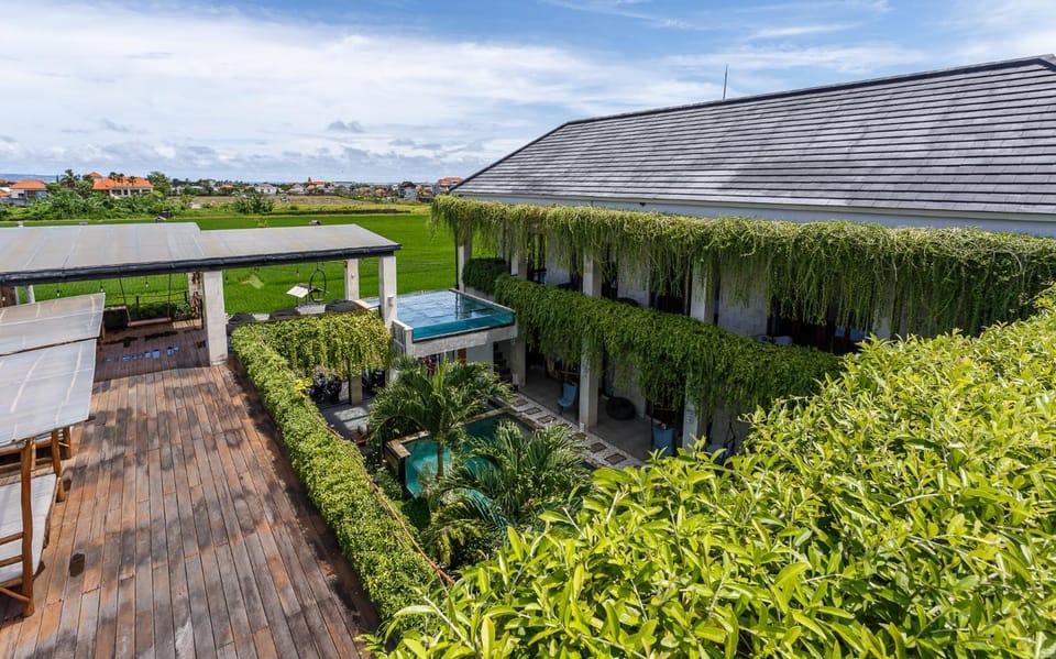 Property building, Garden