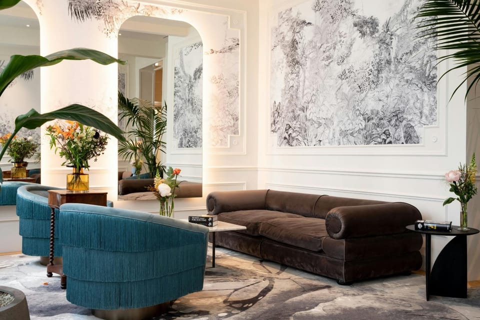 Lounge or bar