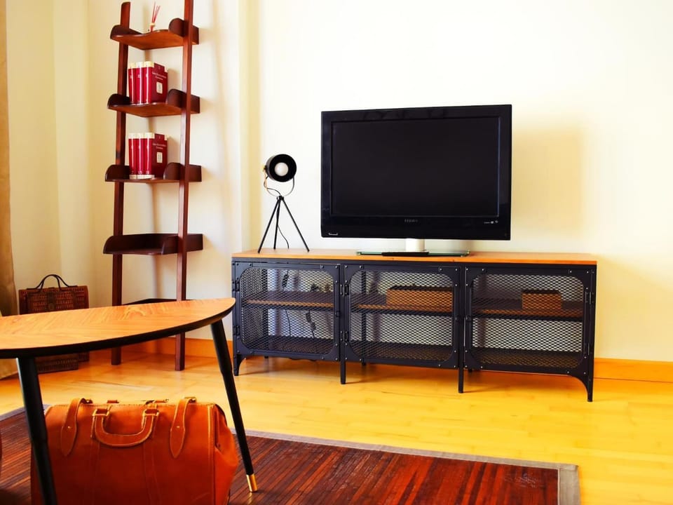 Communal lounge/ TV room, Living room
