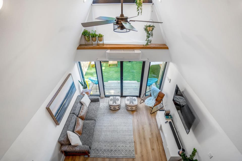 Unique A-frame Tiny House in Houston Central Apartment in Harris County