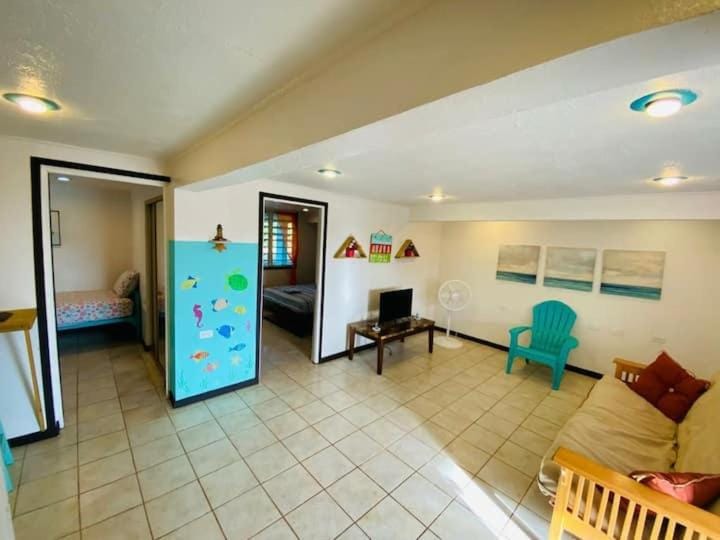 Free WIFI 1st Floor Apartment Apartment in Humacao