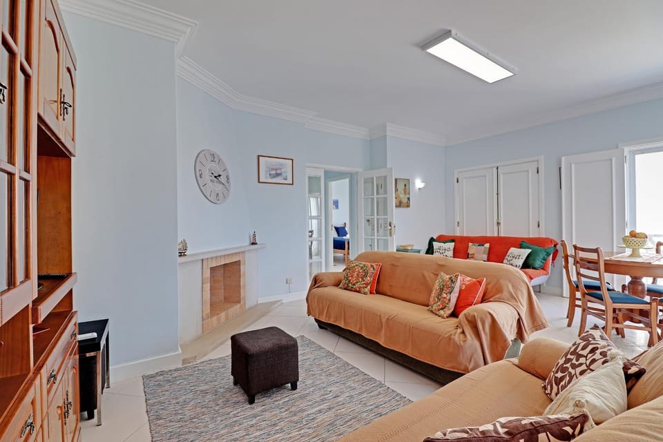 Communal lounge/ TV room, Living room