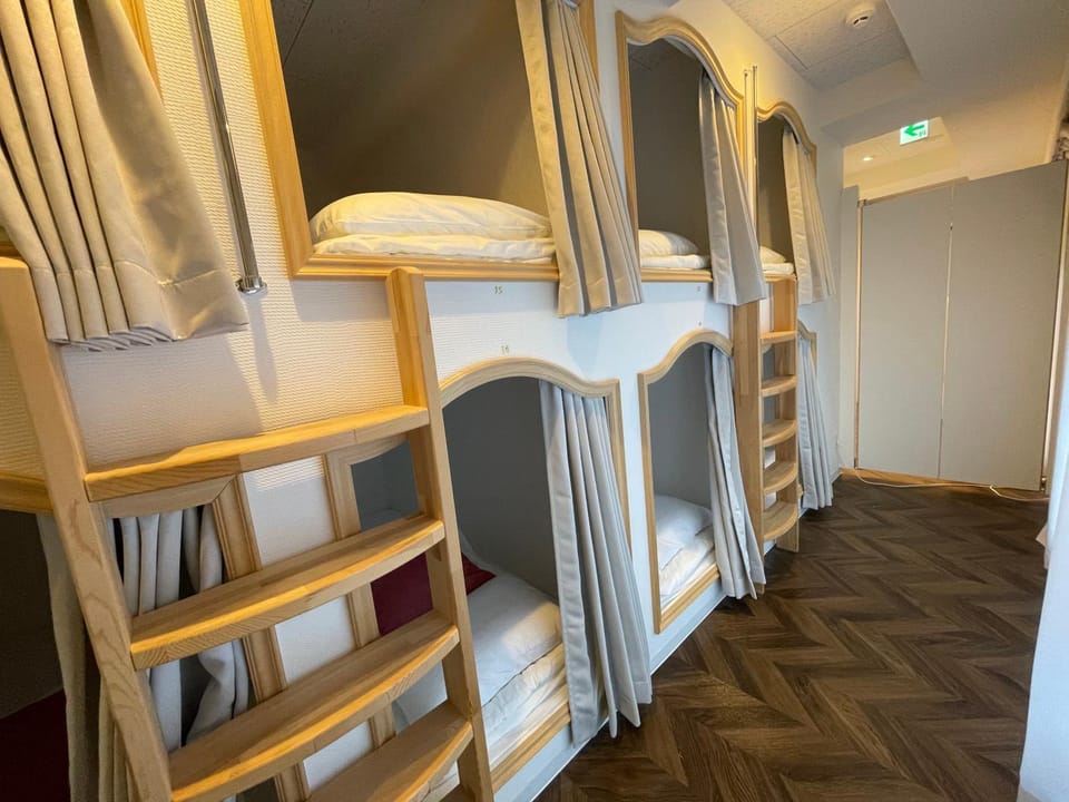 bunk bed