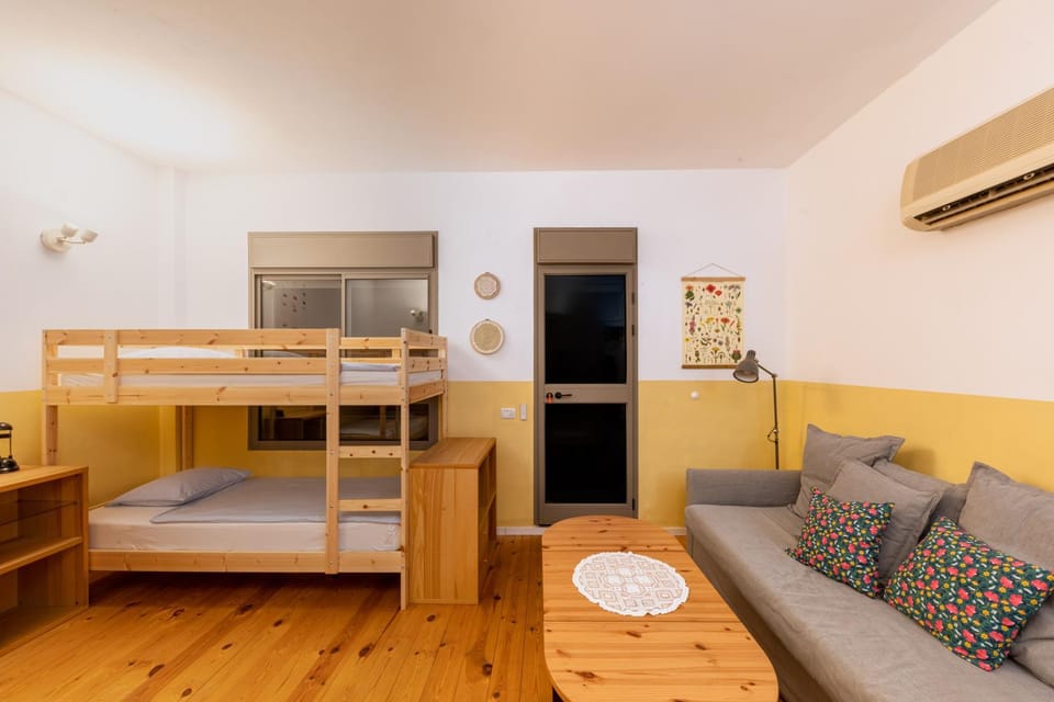Bed, Bedroom, bunk bed
