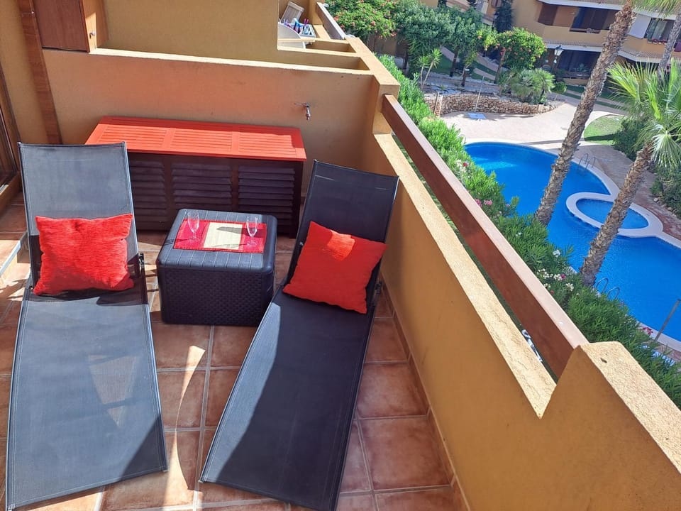 Balcony/Terrace, Pool view, sunbed