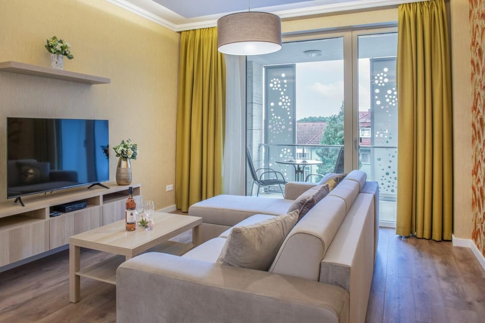 TV and multimedia, Living room