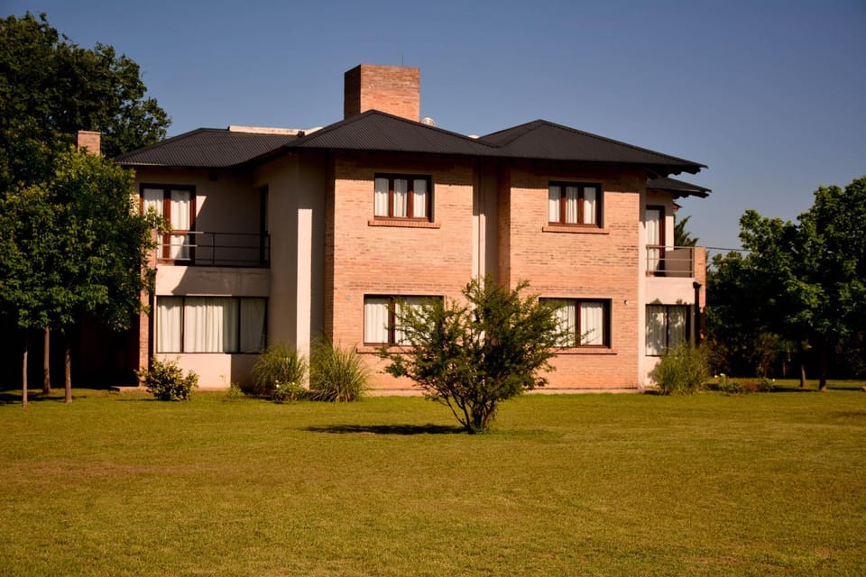 La Rosa Apart Hotel - Solo Parejas Apartment hotel in Mina Clavero