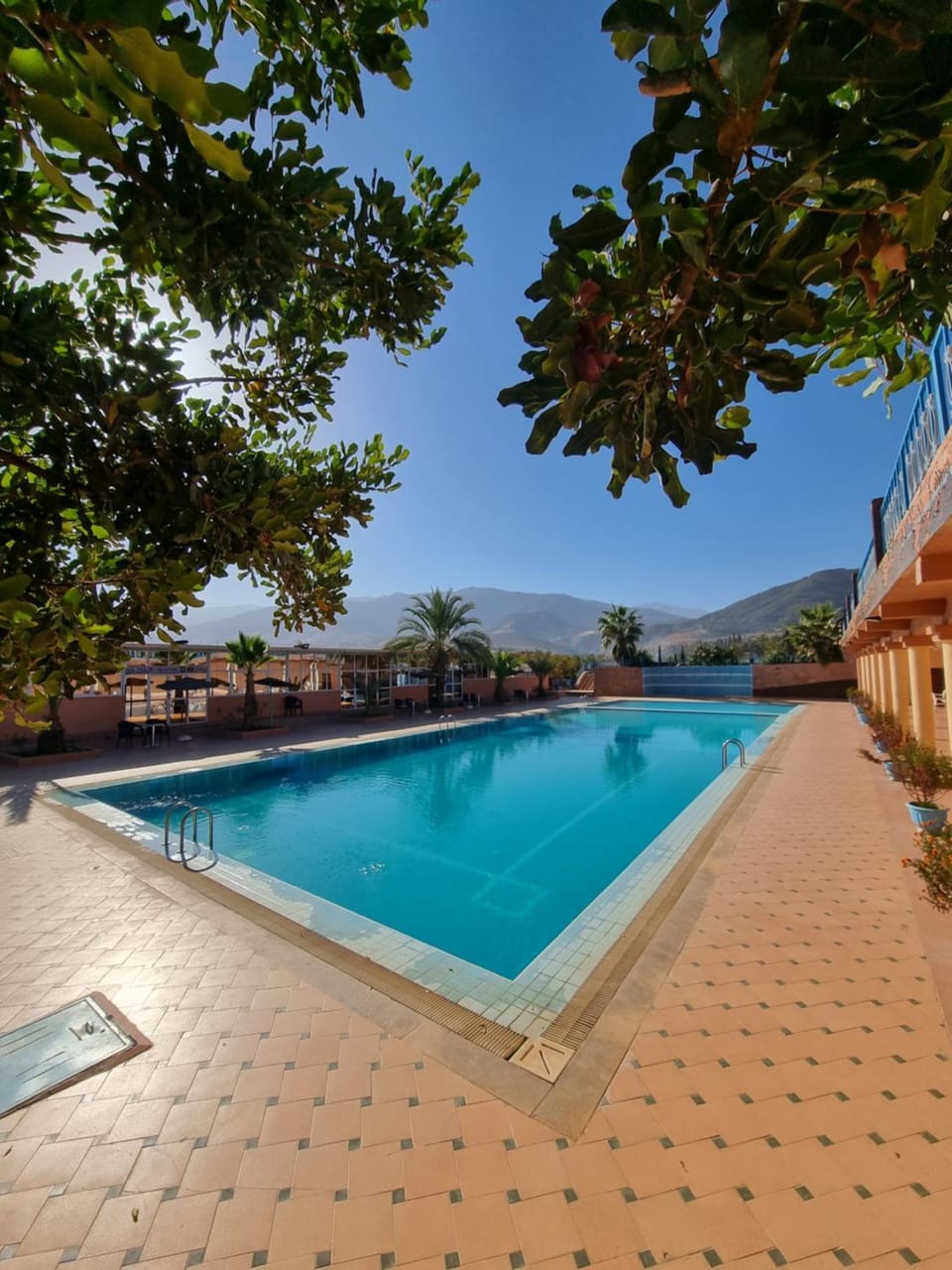 Swimming pool, Swimming pool