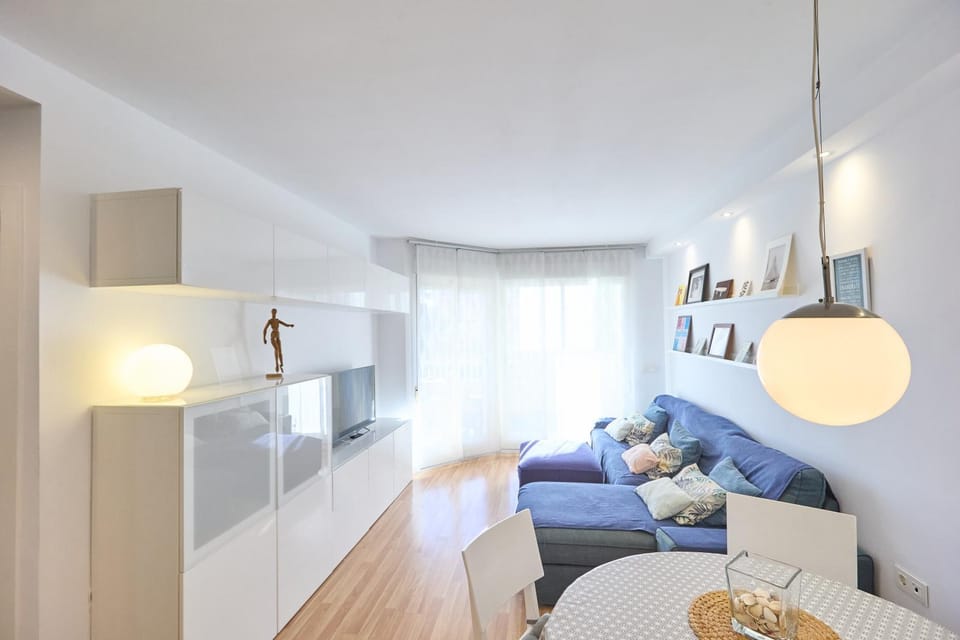 TV and multimedia, Seating area, Dining area