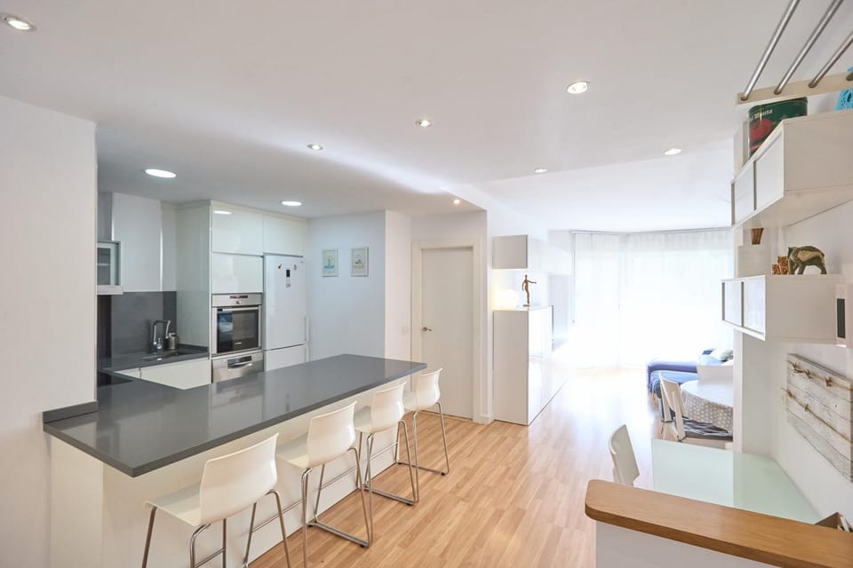Kitchen or kitchenette, kitchen