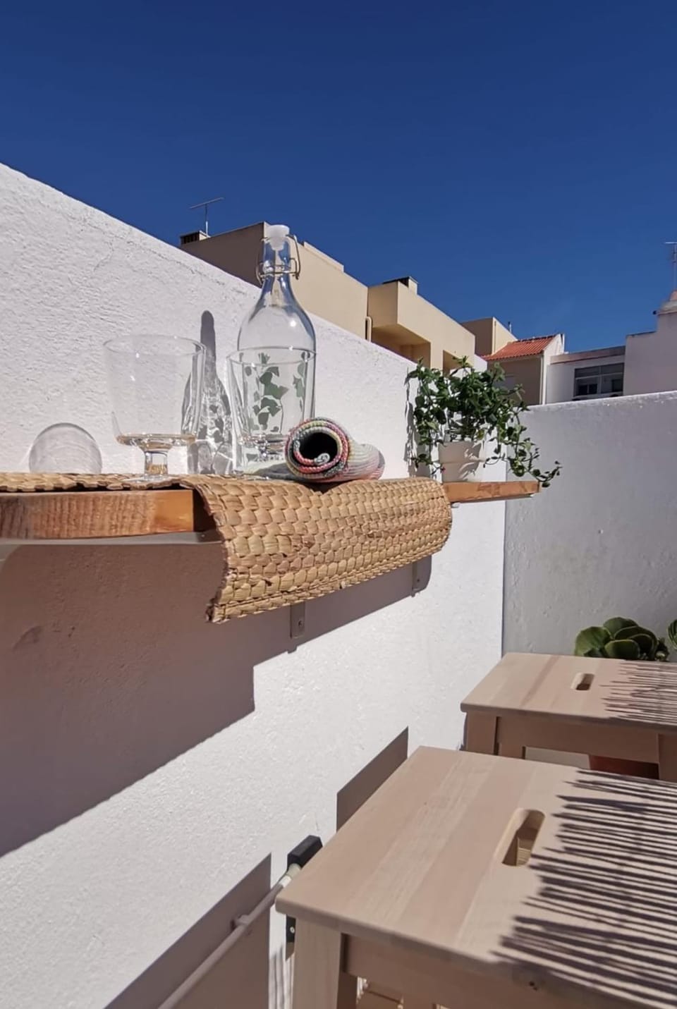 Balcony/Terrace, Drinks