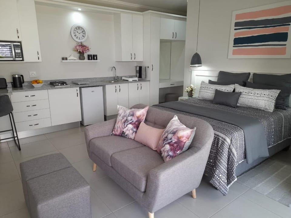 Kitchen or kitchenette, Photo of the whole room