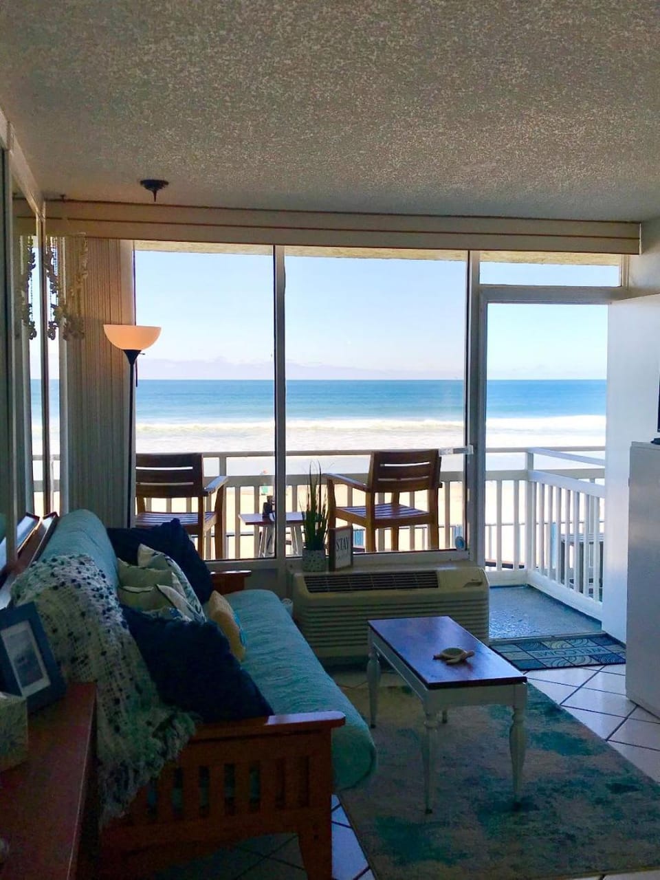 Beach Daze - Ocean front at Symphony Beach Club! House in Ormond Beach