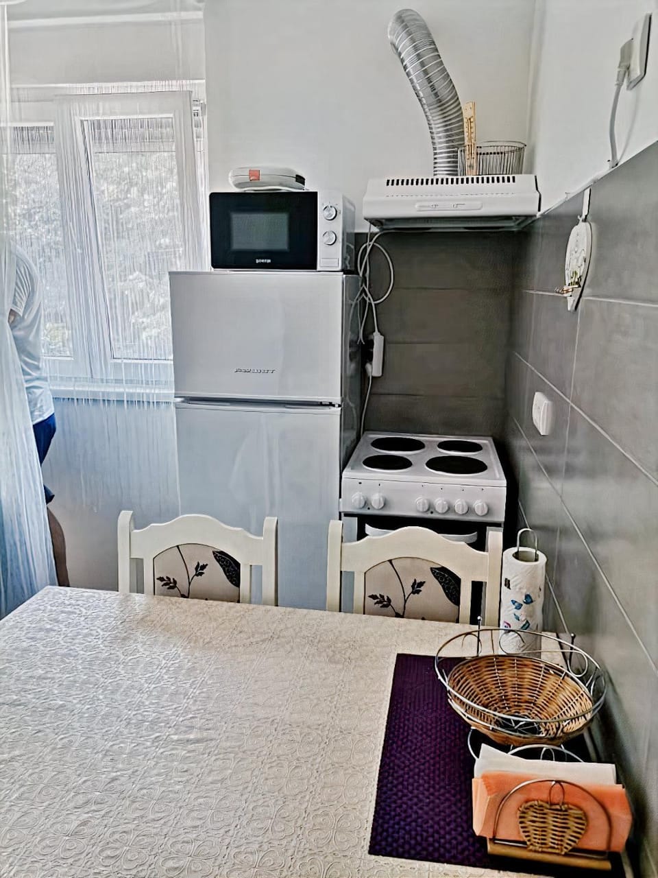 Kitchen or kitchenette, Dining area, kitchen