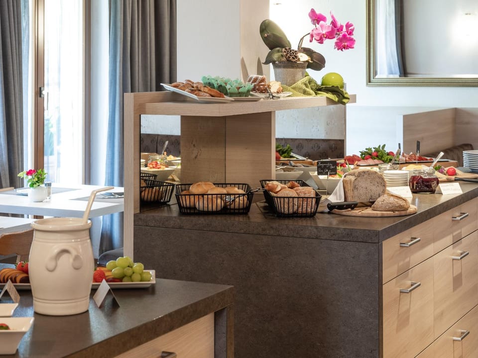 Buffet breakfast