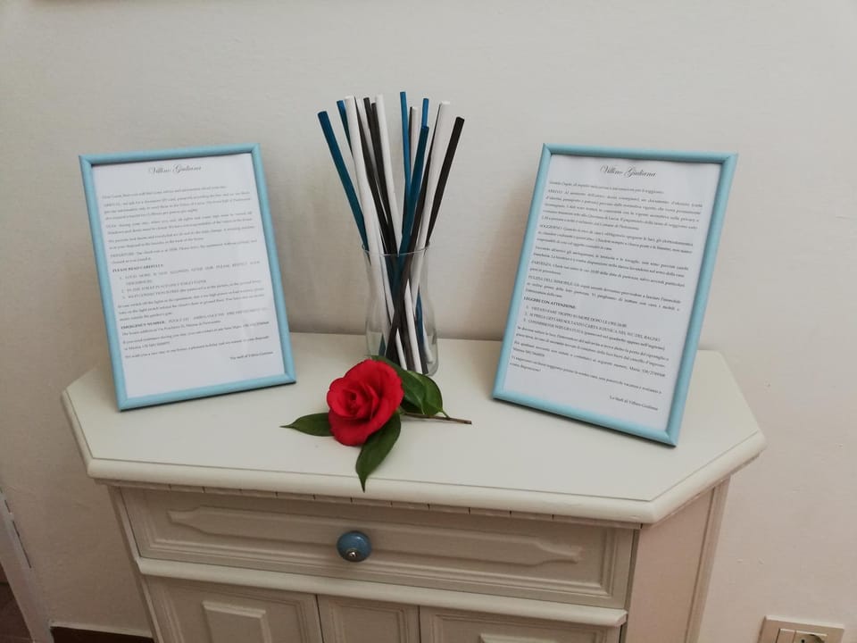Logo/Certificate/Sign