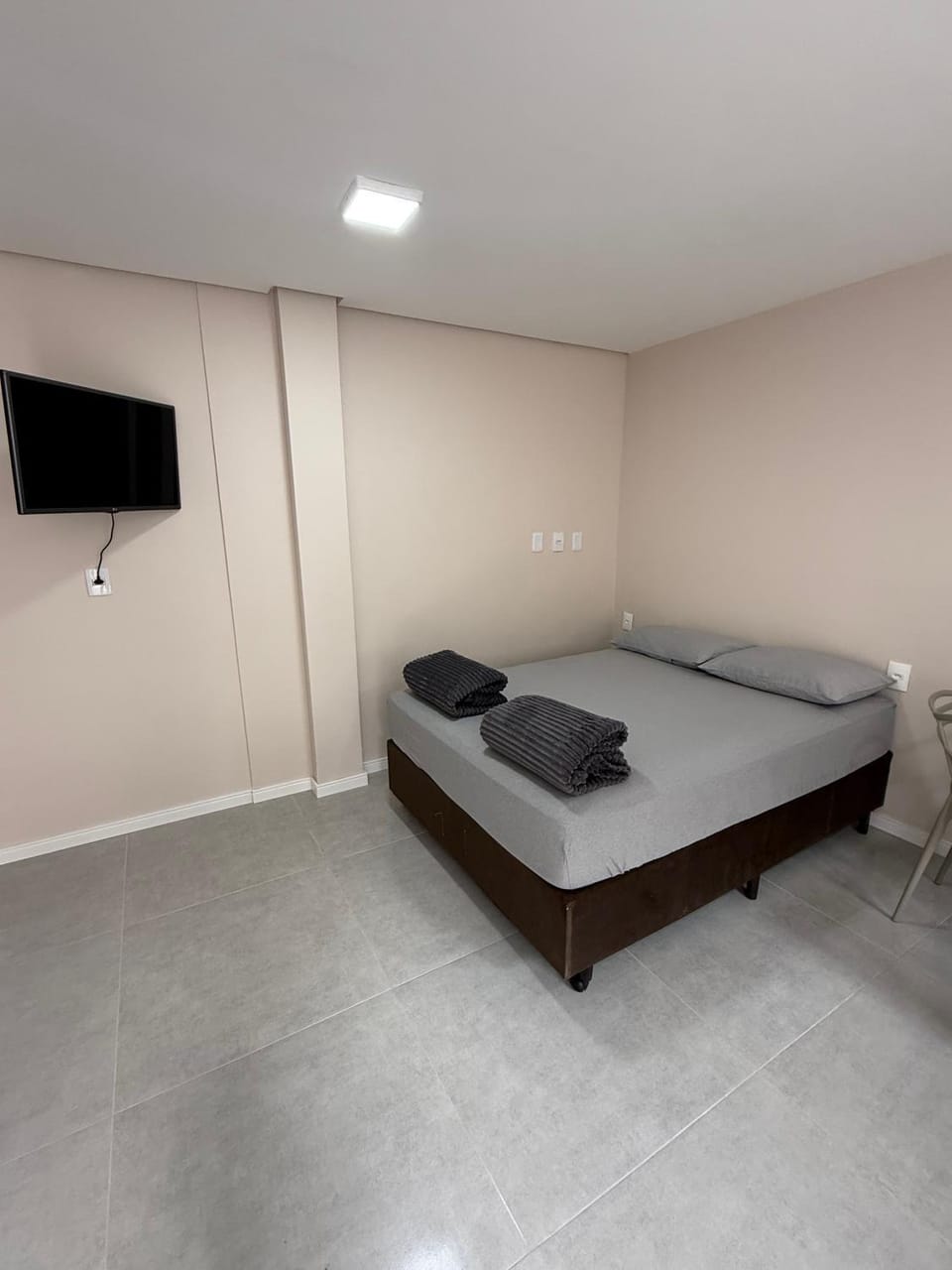 AP frente à praça bem localizado Apartment in São José