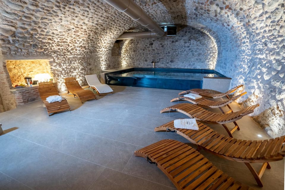 Spa and wellness centre/facilities, Swimming pool