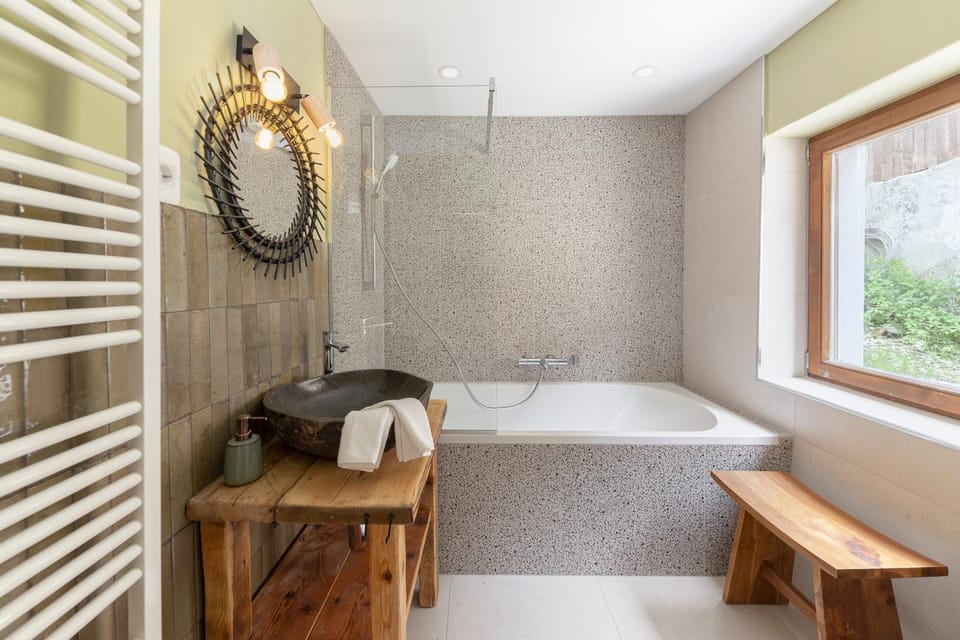 Bathroom, Bath