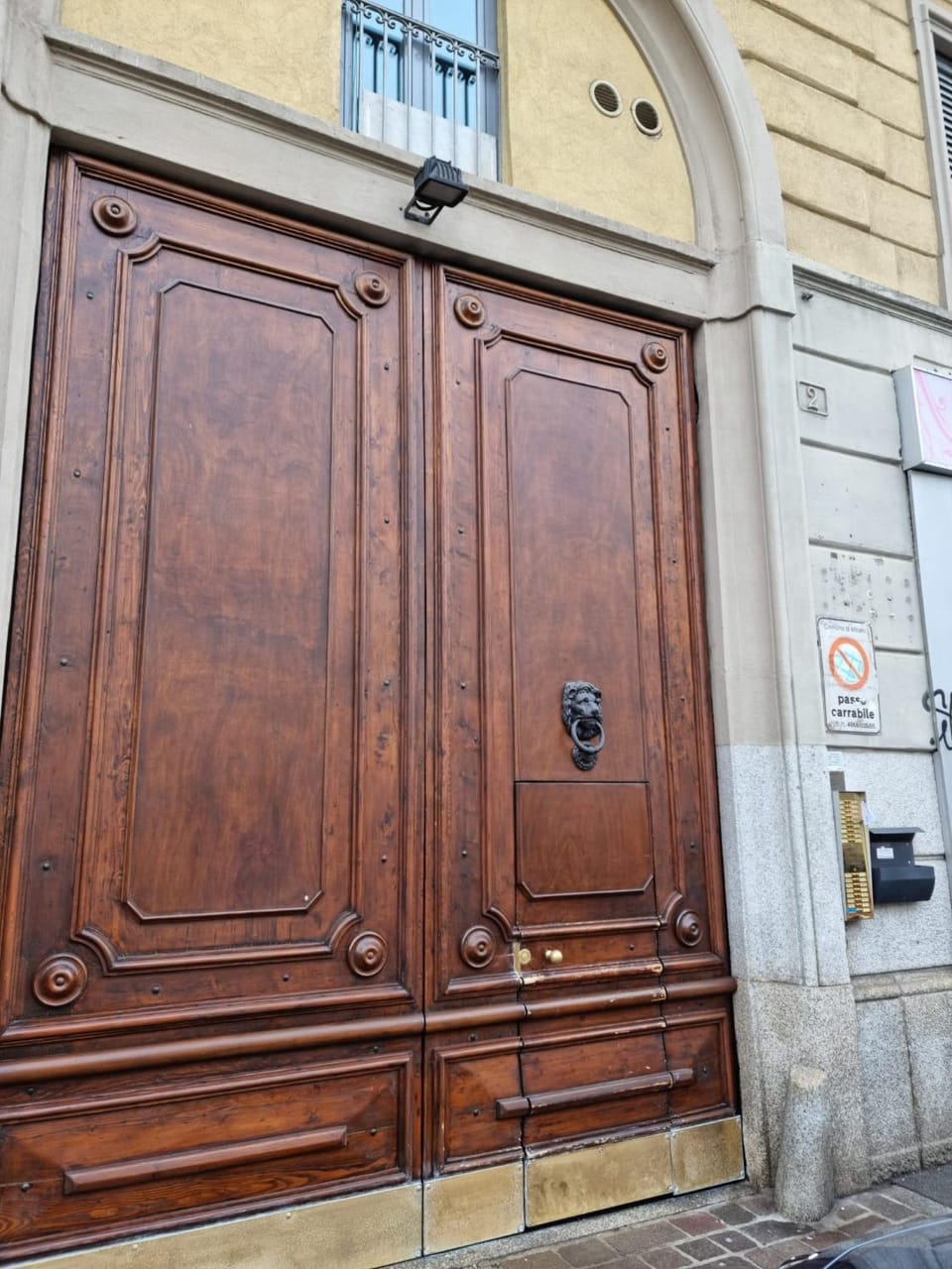 Property building, Facade/entrance