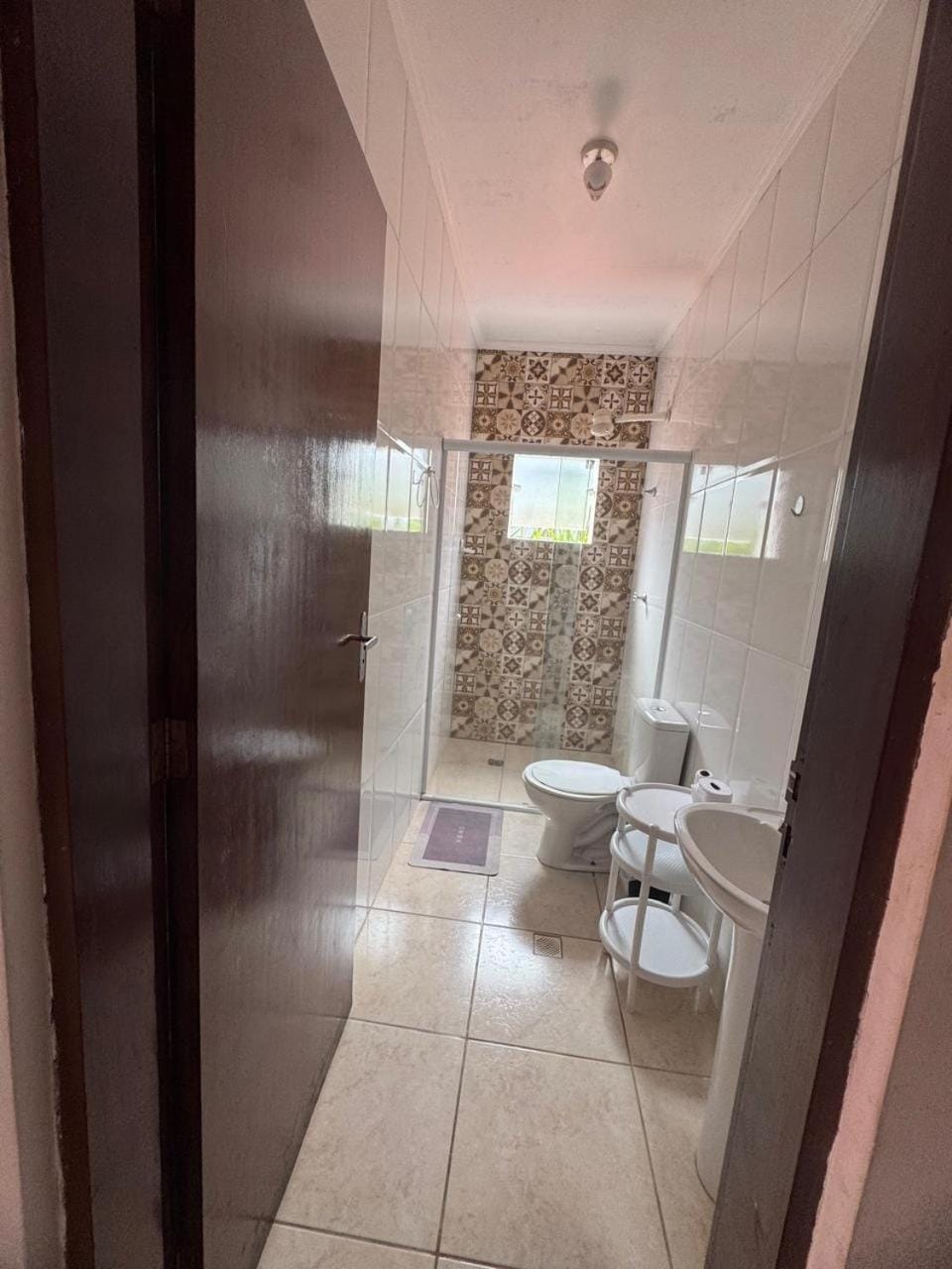 Casa 4Quartos-2 suites com Ar condicionado -Condominio Mar Verde- Piscina Privativa-Próx Praia da MOCOCA !! Próx à divisa com UBATUBA !!! House in Caraguatatuba