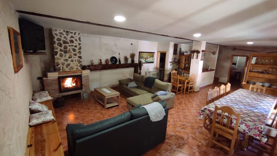 TV and multimedia, Living room, Dining area