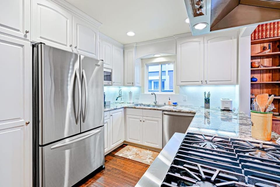 Coral Beach House House in Balboa Island