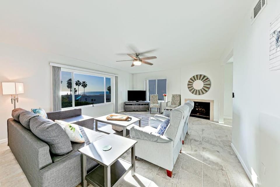 Pier View Paradise House in San Clemente