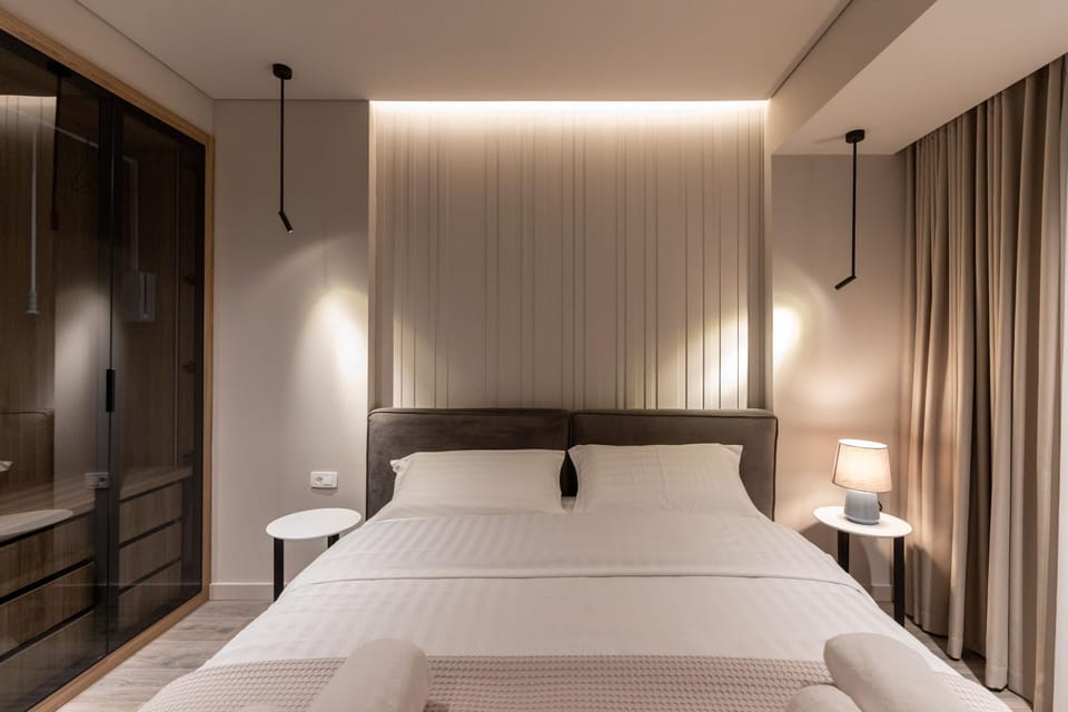 Bed, Photo of the whole room, Bedroom