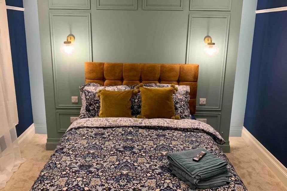 Bed, Bedroom