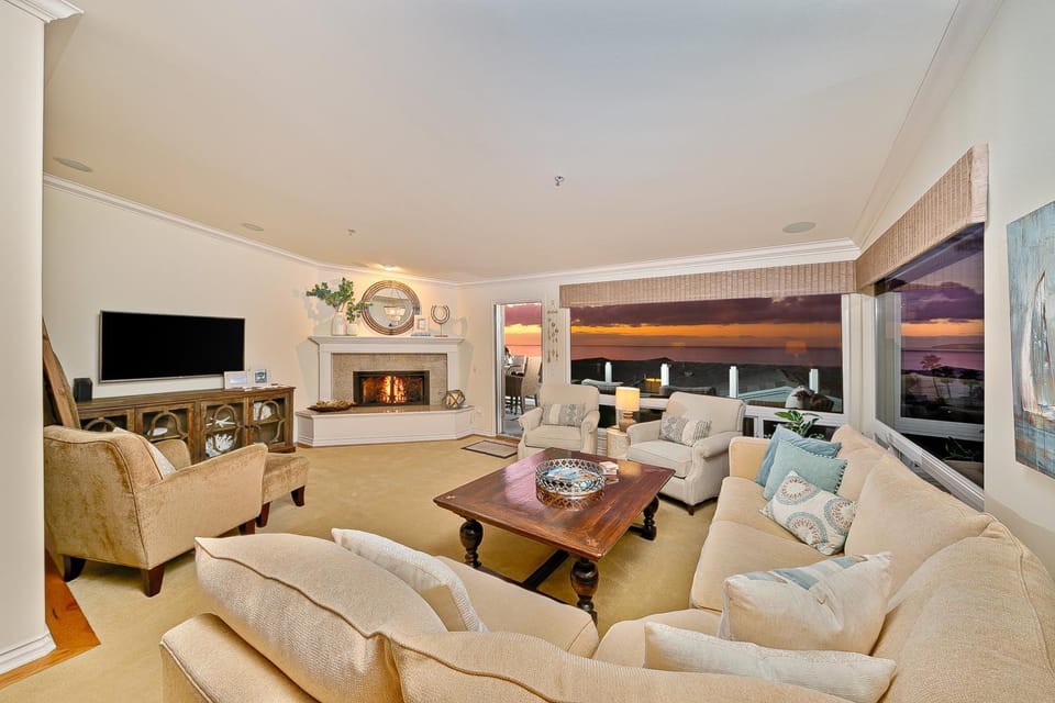 San Clemente Ocean Luxury Bluff Top House in San Clemente